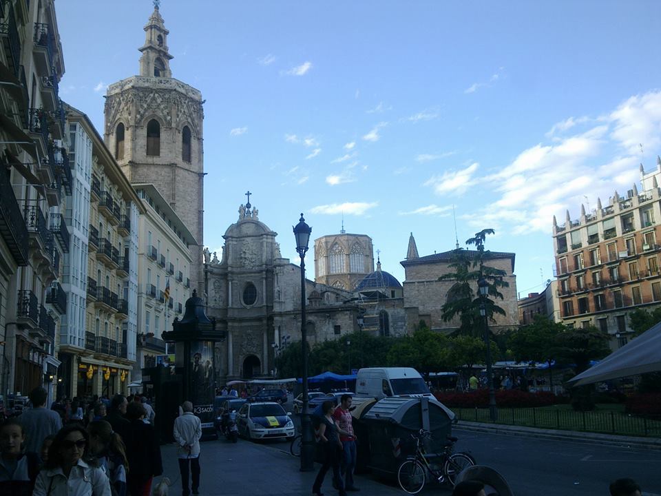 581312_10151407973820124_382876771_n