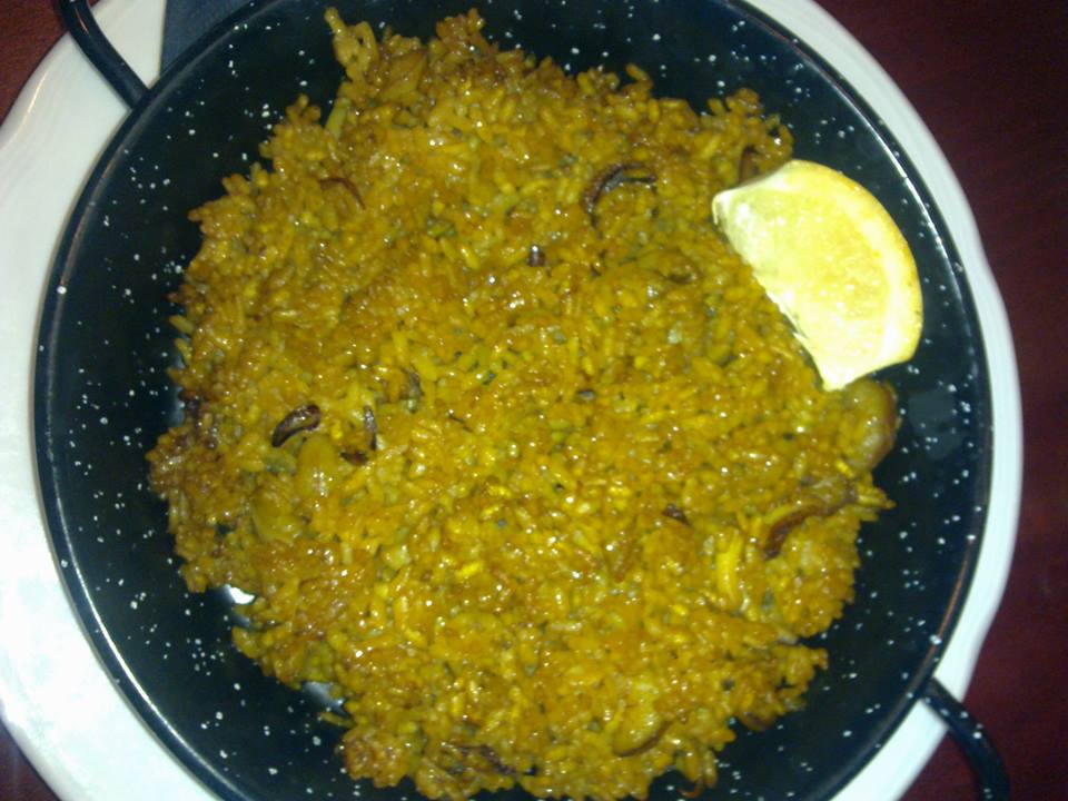 600557_10151407938970124_1538237292_n