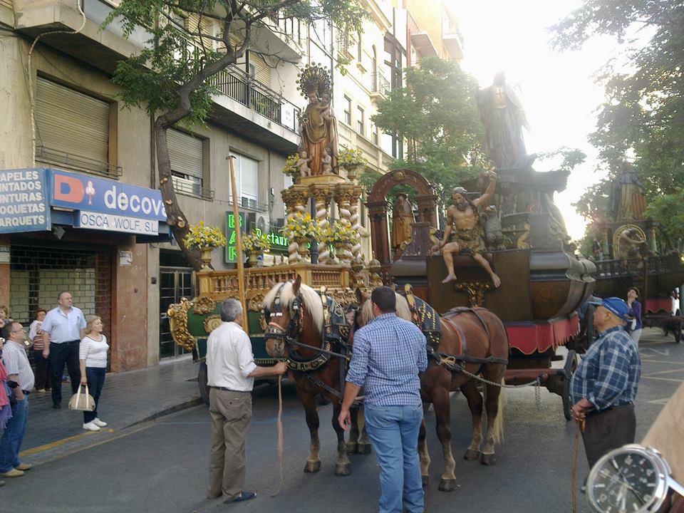 942457_10151407937240124_345704646_n