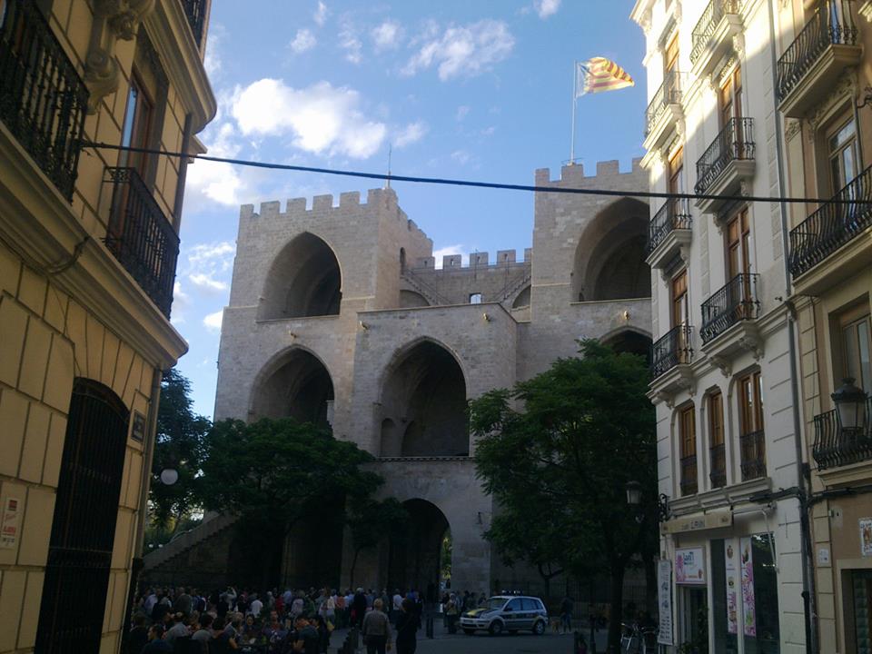 945291_10151407975405124_1376835409_n