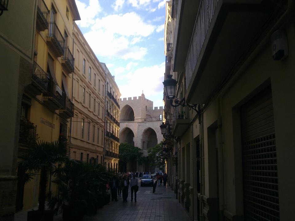 954859_10151407975335124_671174466_n