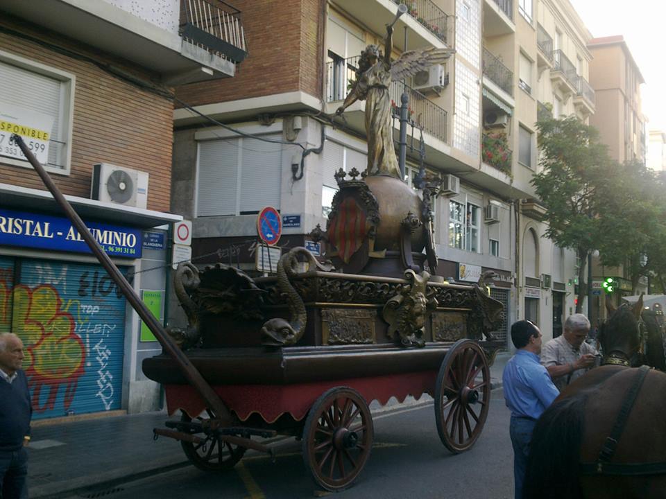 971948_10151407936890124_787687968_n