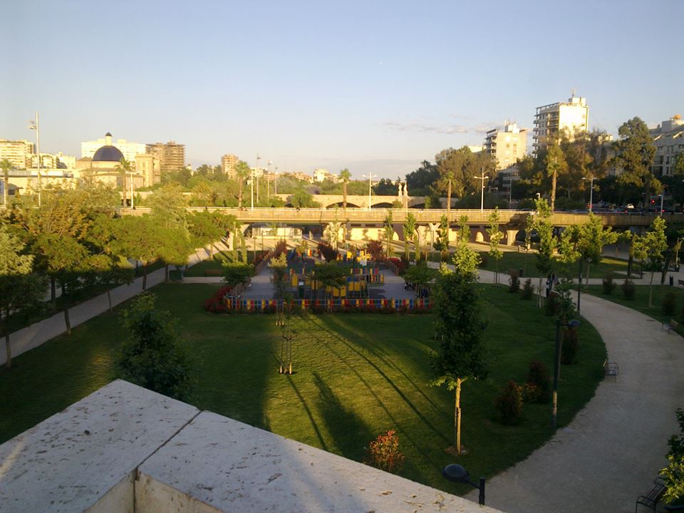 971985_10151407938085124_1976816902_n