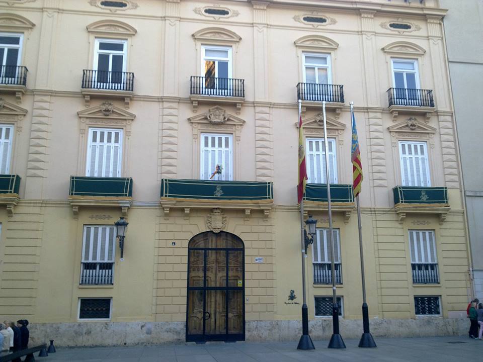 972364_10151407938460124_1753490331_n